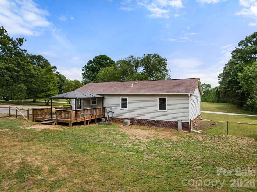 5129 Harmony Church Road, Edgemoor, SC 29712.  MLS# CAR4376418, YatesRealty ID 22575. 