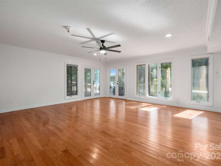 6259 River Cabin Lane, Charlotte, NC 28278.  MLS# CAR4271955, YatesRealty ID 22576. Versatile large rec room in the basement