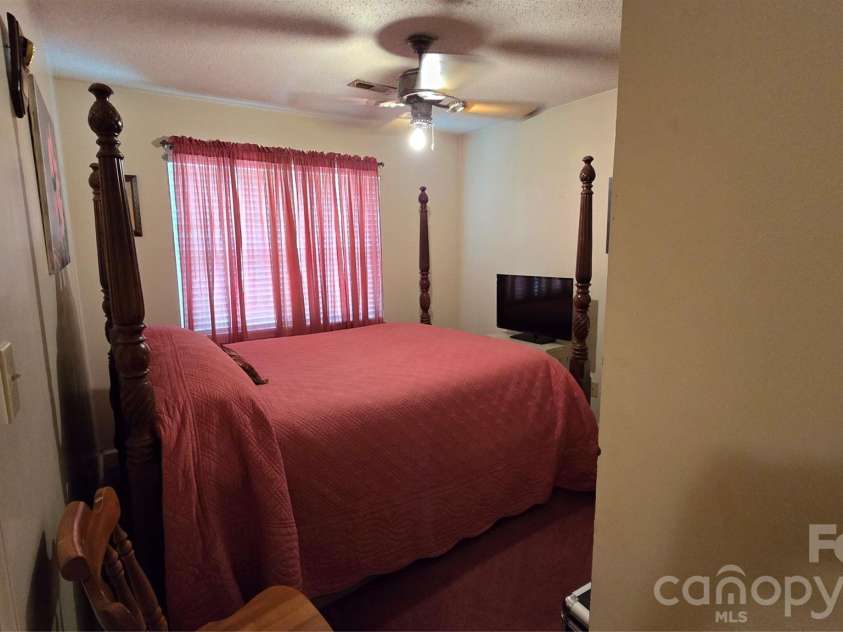 2715 Shandon Road, Rock Hill, SC 29730.  MLS# CAR4297172, YatesRealty ID 22577. 3rd Bedroom