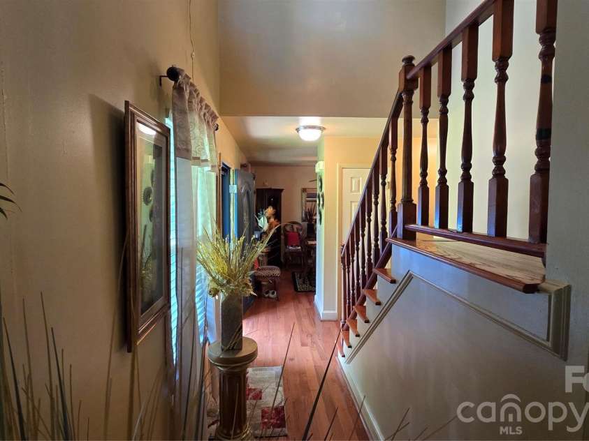2715 Shandon Road, Rock Hill, SC 29730.  MLS# CAR4297172, YatesRealty ID 22577. 