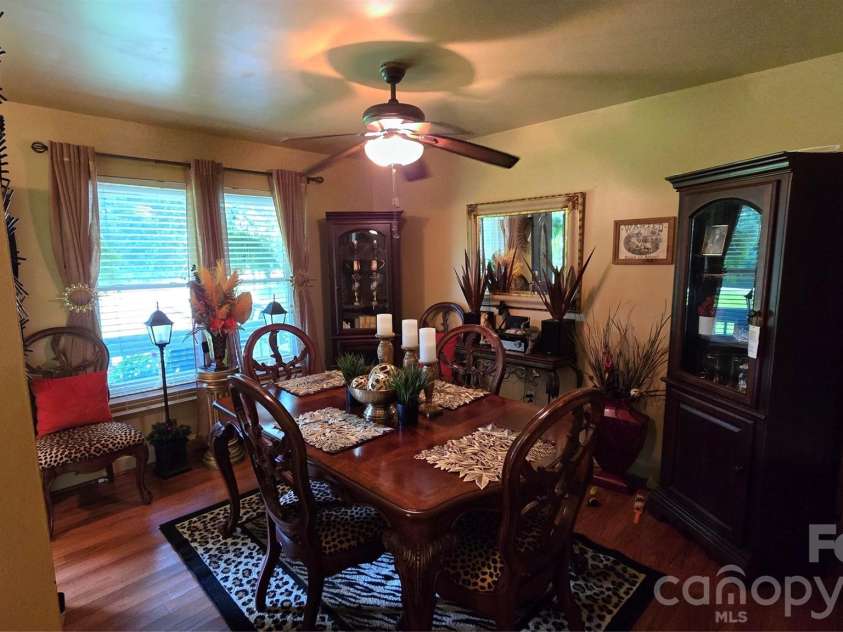2715 Shandon Road, Rock Hill, SC 29730.  MLS# CAR4297172, YatesRealty ID 22577. 