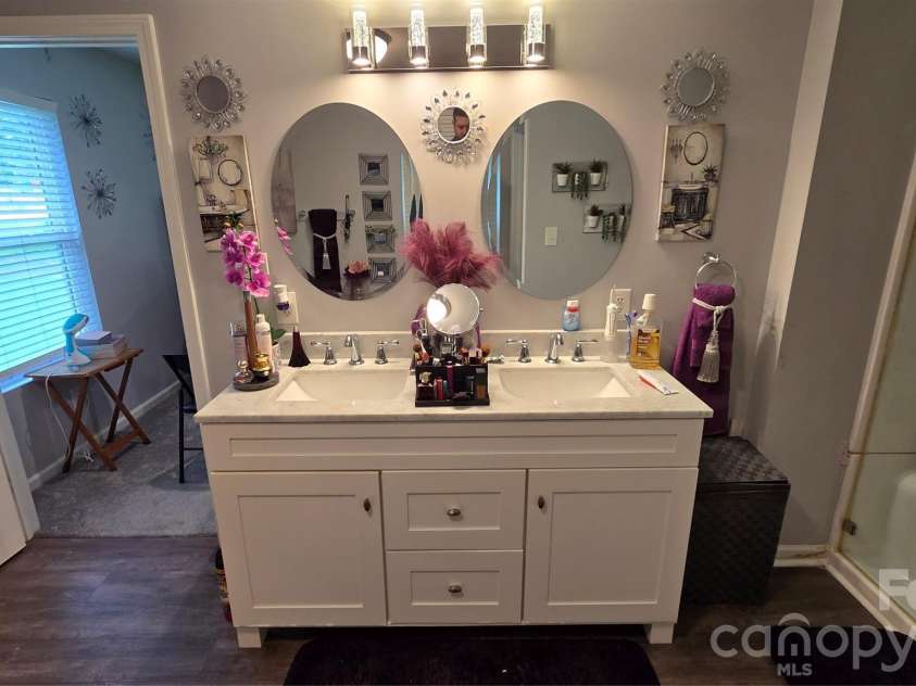 2715 Shandon Road, Rock Hill, SC 29730.  MLS# CAR4297172, YatesRealty ID 22577. Dual Vanity