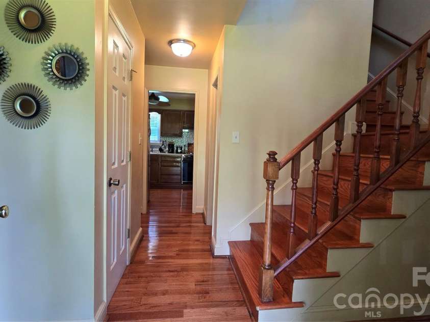 2715 Shandon Road, Rock Hill, SC 29730.  MLS# CAR4297172, YatesRealty ID 22577. Entry