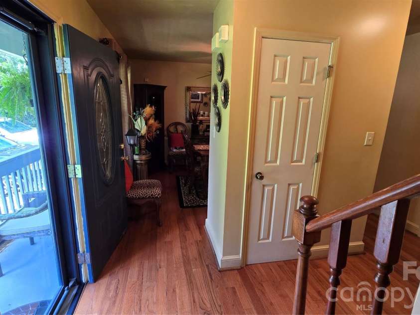 2715 Shandon Road, Rock Hill, SC 29730.  MLS# CAR4297172, YatesRealty ID 22577. Front Foyer Entry