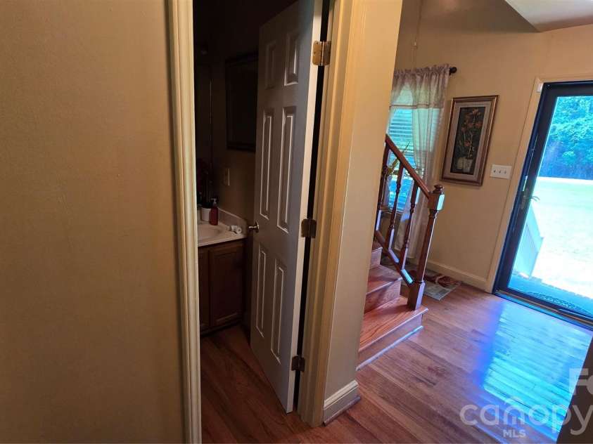 2715 Shandon Road, Rock Hill, SC 29730.  MLS# CAR4297172, YatesRealty ID 22577. Hallway to Kitchen
