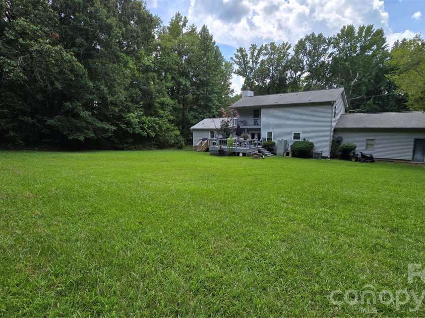 2715 Shandon Road, Rock Hill, SC 29730.  MLS# CAR4297172, YatesRealty ID 22577. Large Back Yard!