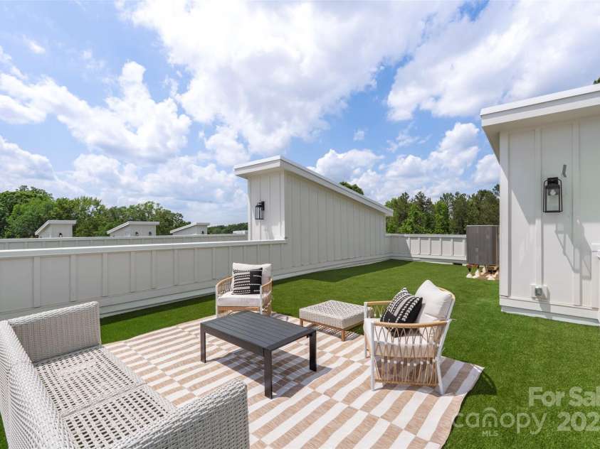 5007 Nimes Road, Charlotte, NC 28208.  MLS# CAR4231451, YatesRealty ID 22578. 