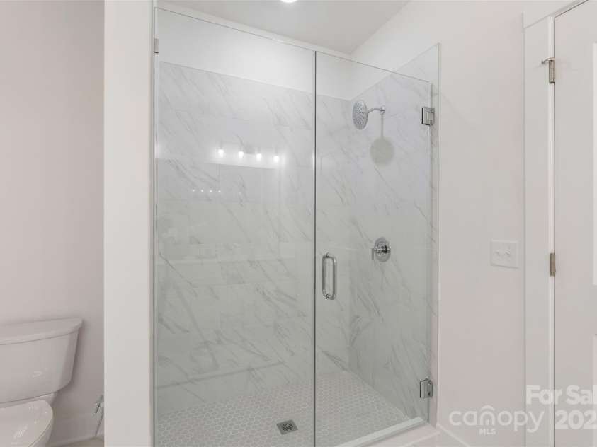 5007 Nimes Road, Charlotte, NC 28208.  MLS# CAR4231451, YatesRealty ID 22578. Model Home Photos