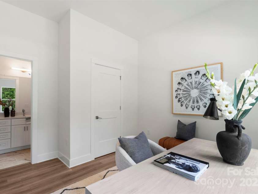 5007 Nimes Road, Charlotte, NC 28208.  MLS# CAR4231451, YatesRealty ID 22578. Model Home Photos