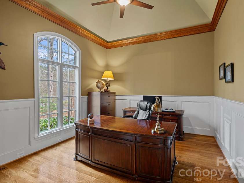 10150 Enclave Circle, Concord, NC 28027.  MLS# CAR4299133, YatesRealty ID 22579. 