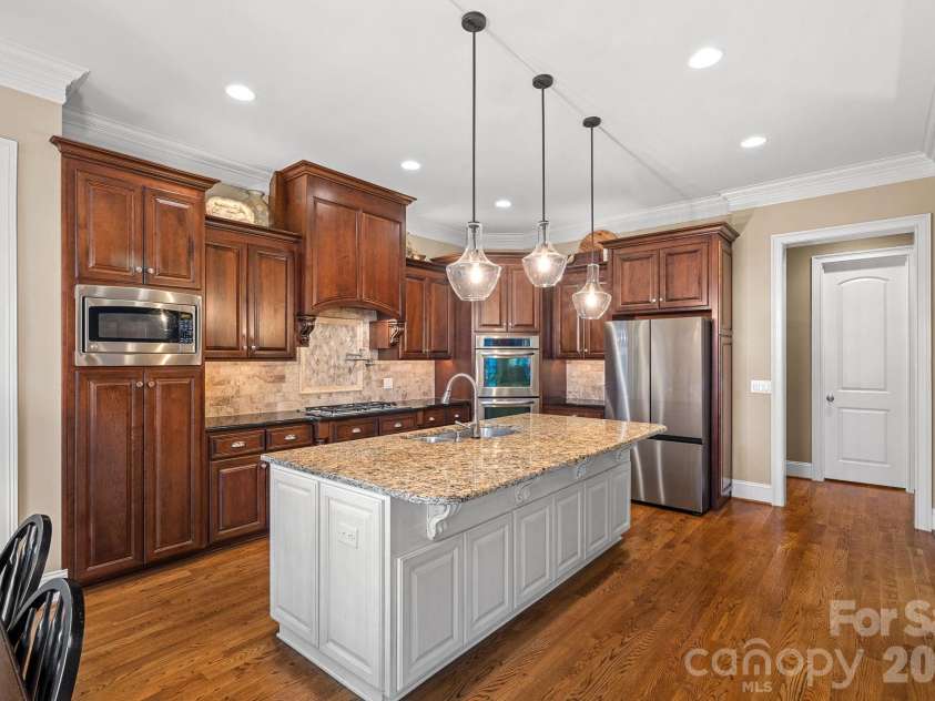 10150 Enclave Circle, Concord, NC 28027.  MLS# CAR4299133, YatesRealty ID 22579. 