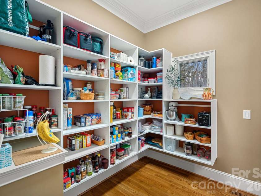 10150 Enclave Circle, Concord, NC 28027.  MLS# CAR4299133, YatesRealty ID 22579. 