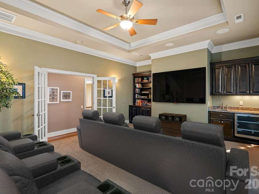 10150 Enclave Circle, Concord, NC 28027.  MLS# CAR4299133, YatesRealty ID 22579. 