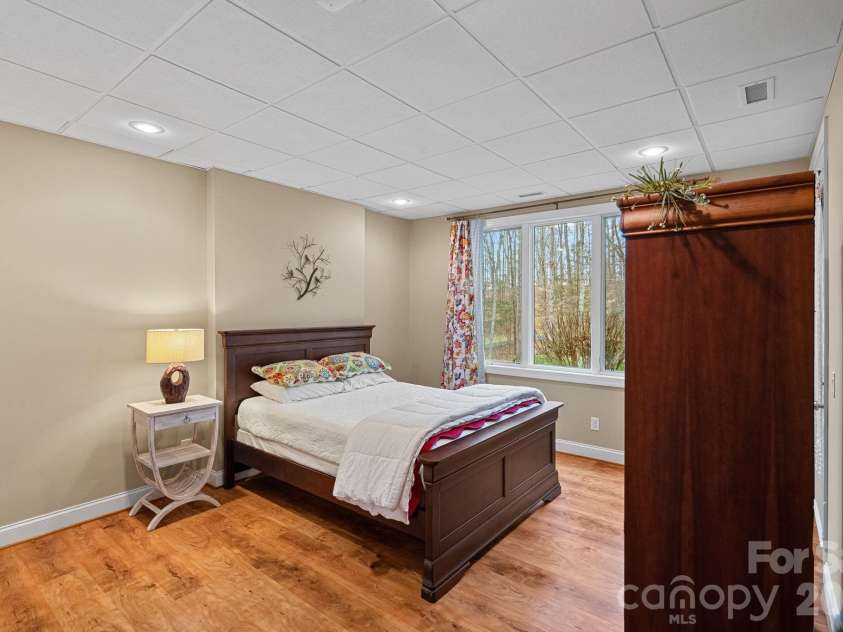 10150 Enclave Circle, Concord, NC 28027.  MLS# CAR4299133, YatesRealty ID 22579. 