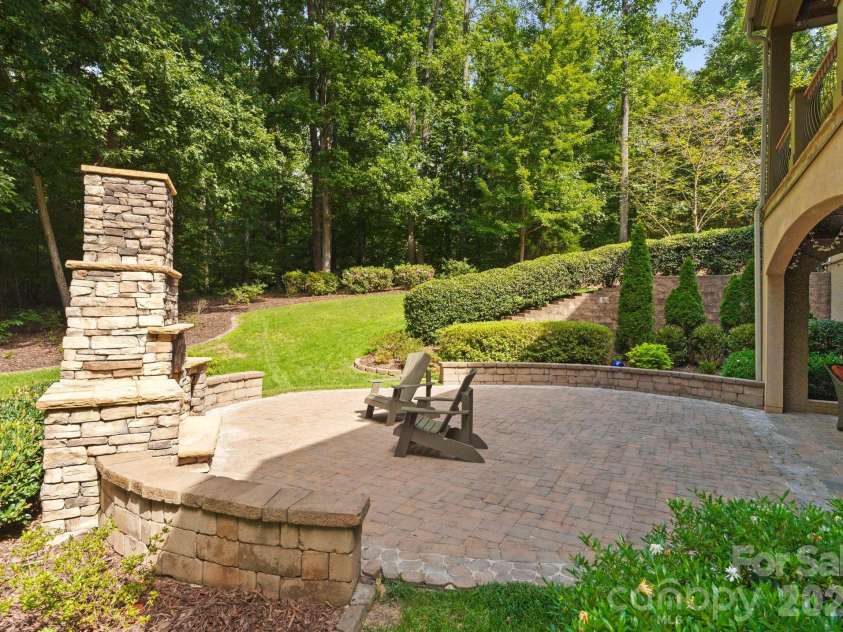 10150 Enclave Circle, Concord, NC 28027.  MLS# CAR4299133, YatesRealty ID 22579. 