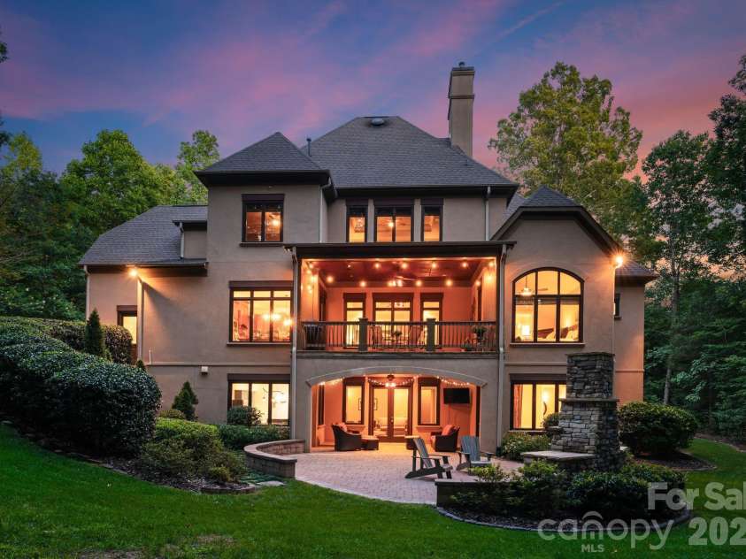 10150 Enclave Circle, Concord, NC 28027.  MLS# CAR4299133, YatesRealty ID 22579. 