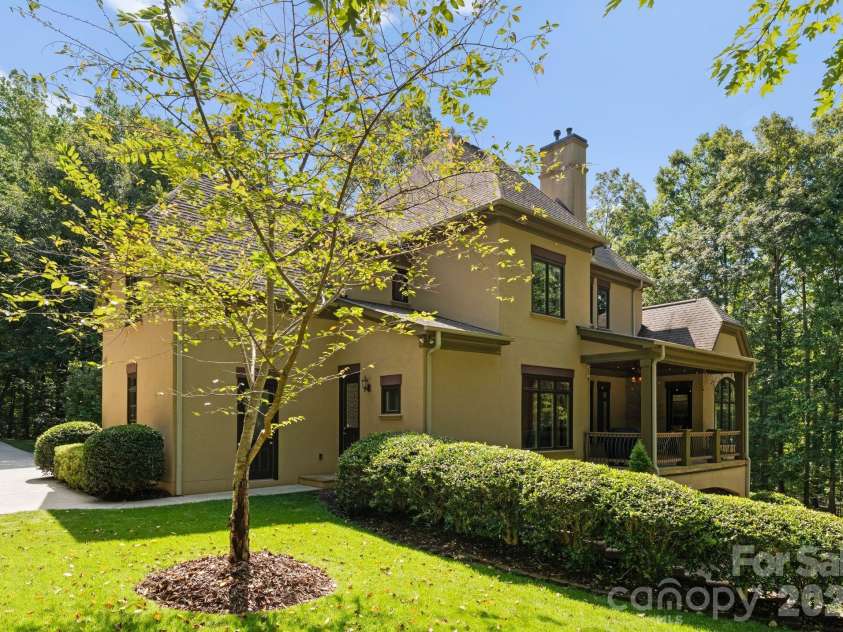 10150 Enclave Circle, Concord, NC 28027.  MLS# CAR4299133, YatesRealty ID 22579. 
