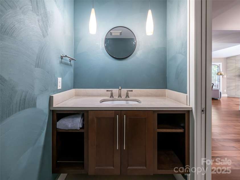 1302 Timber Trail, Asheville, NC 28804.  MLS# CAR4301638, YatesRealty ID 2258. 