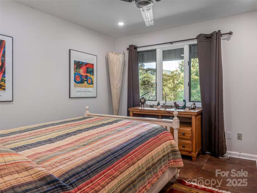 1302 Timber Trail, Asheville, NC 28804.  MLS# CAR4301638, YatesRealty ID 2258. 