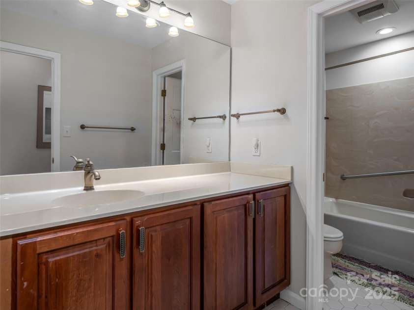 1302 Timber Trail, Asheville, NC 28804.  MLS# CAR4301638, YatesRealty ID 2258. 