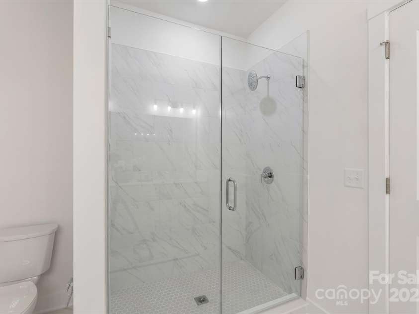 3409 Holabird Lane, Charlotte, NC 28208.  MLS# CAR4262805, YatesRealty ID 22584. 