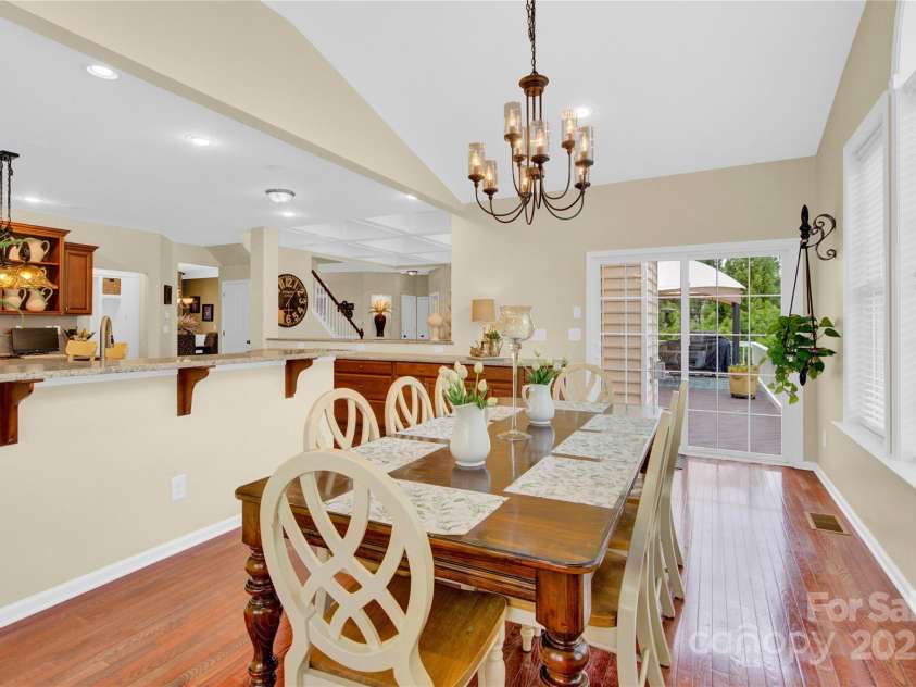 7480 Katelyn Court, Harrisburg, NC 28075.  MLS# CAR4263939, YatesRealty ID 22585. Breakfast Area