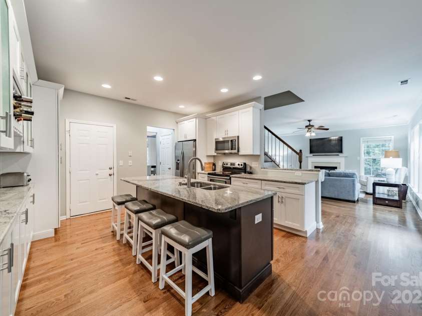 211 Tyndale Court, Waxhaw, NC 28173.  MLS# CAR4265206, YatesRealty ID 22586. 