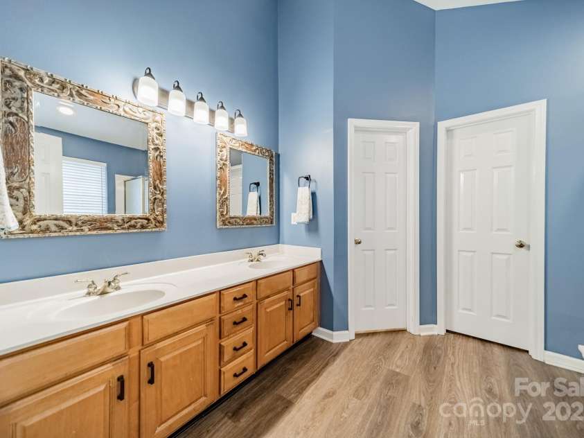 211 Tyndale Court, Waxhaw, NC 28173.  MLS# CAR4265206, YatesRealty ID 22586. 