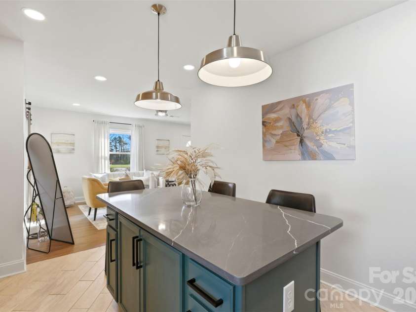 2414 Belfast Drive, Charlotte, NC 28208.  MLS# CAR4362010, YatesRealty ID 22586. 
