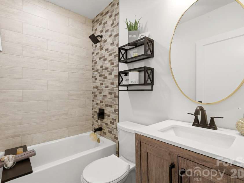2414 Belfast Drive, Charlotte, NC 28208.  MLS# CAR4362010, YatesRealty ID 22586. 
