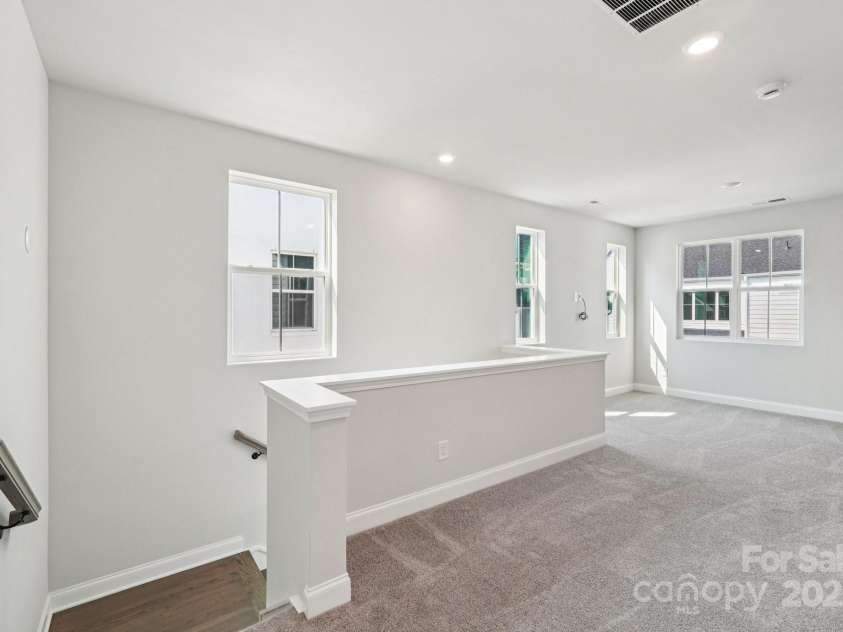 720 Flare Drive, Tega Cay, SC 29708.  MLS# CAR4267636, YatesRealty ID 22587. Loft