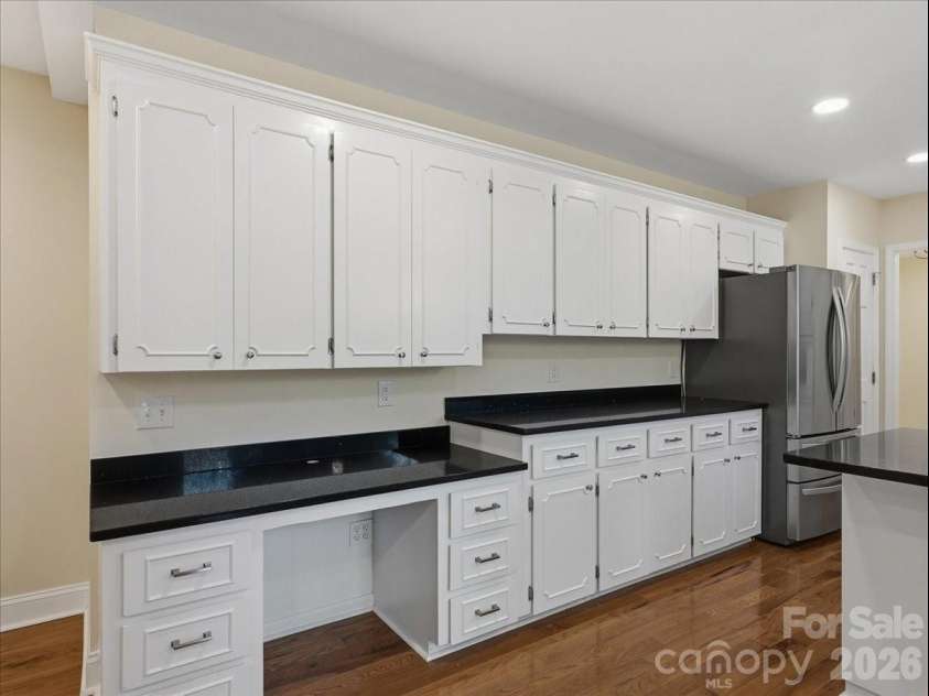 2129 James Court, Rock Hill, SC 29732.  MLS# CAR4363168, YatesRealty ID 22589. Kitchen and computer desk