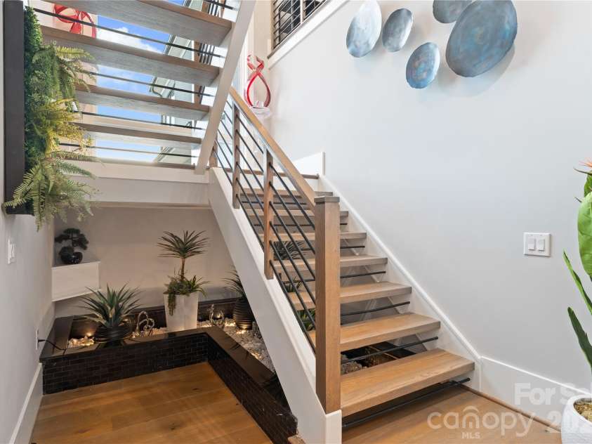 15700 Youngblood Road, Charlotte, NC 28278.  MLS# CAR4317068, YatesRealty ID 2259. 