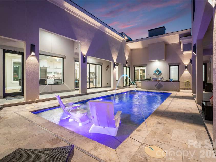 15700 Youngblood Road, Charlotte, NC 28278.  MLS# CAR4317068, YatesRealty ID 2259. 