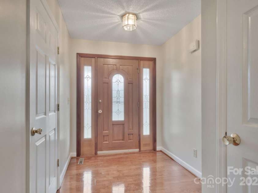 207 Silver Creek Lane, Shelby, NC 28152.  MLS# CAR4234502, YatesRealty ID 2259. 