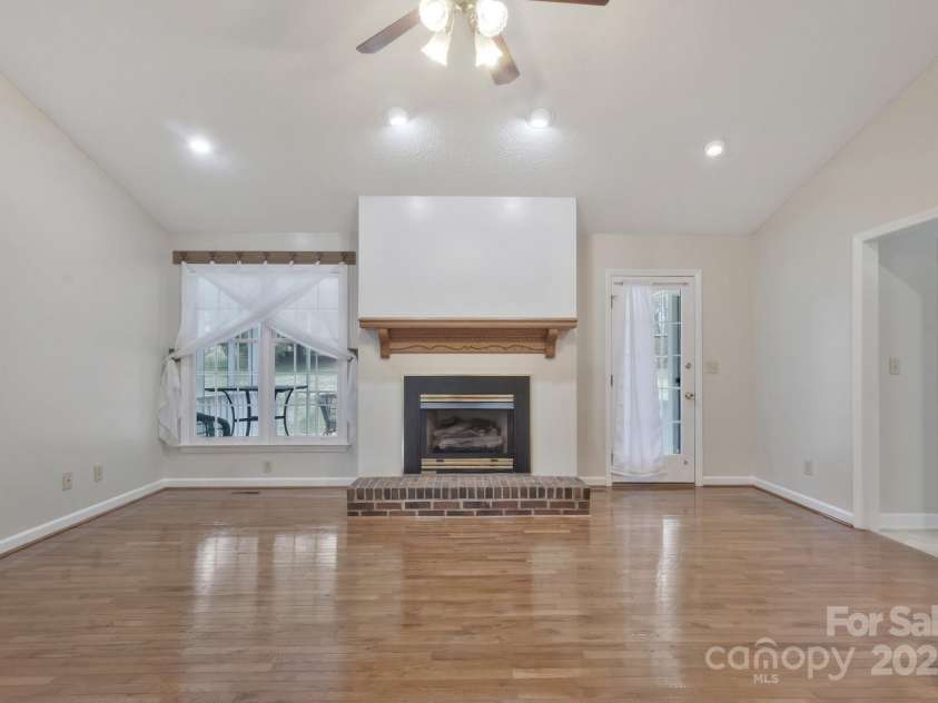 207 Silver Creek Lane, Shelby, NC 28152.  MLS# CAR4234502, YatesRealty ID 2259. 