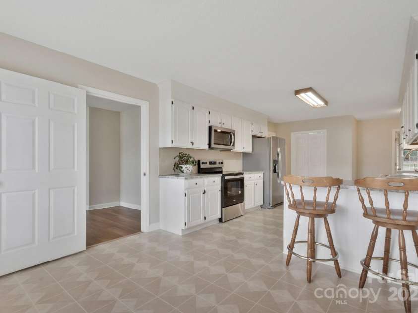 207 Silver Creek Lane, Shelby, NC 28152.  MLS# CAR4234502, YatesRealty ID 2259. 