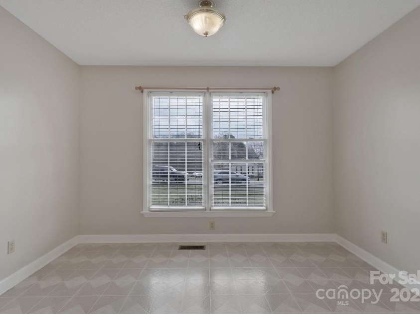 207 Silver Creek Lane, Shelby, NC 28152.  MLS# CAR4234502, YatesRealty ID 2259. 