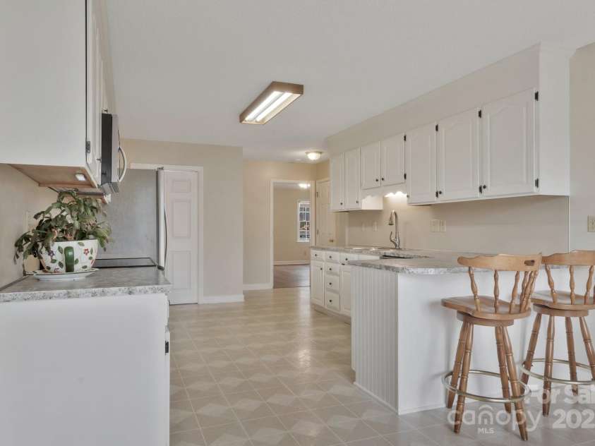 207 Silver Creek Lane, Shelby, NC 28152.  MLS# CAR4234502, YatesRealty ID 2259. 