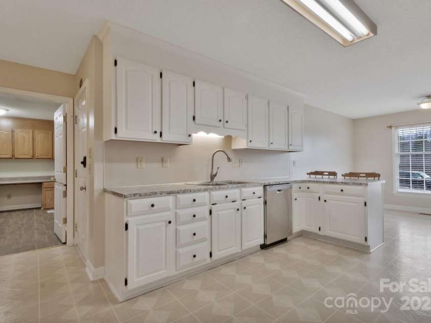 207 Silver Creek Lane, Shelby, NC 28152.  MLS# CAR4234502, YatesRealty ID 2259. 