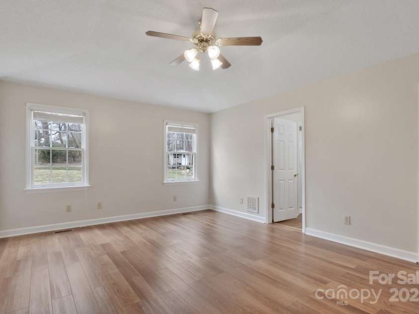 207 Silver Creek Lane, Shelby, NC 28152.  MLS# CAR4234502, YatesRealty ID 2259. 