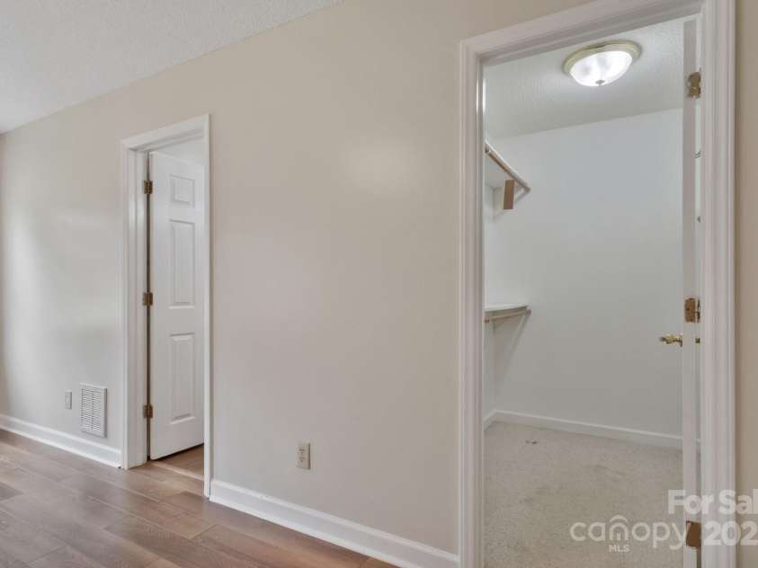 207 Silver Creek Lane, Shelby, NC 28152.  MLS# CAR4234502, YatesRealty ID 2259. 