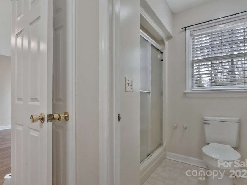 207 Silver Creek Lane, Shelby, NC 28152.  MLS# CAR4234502, YatesRealty ID 2259. 