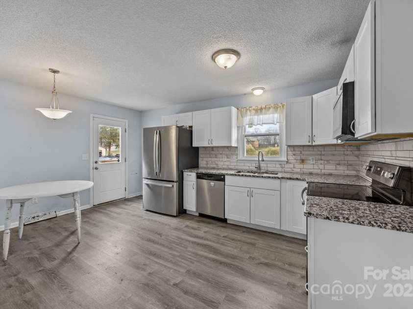 222 Saint Jill Circle, Statesville, NC 28625.  MLS# CAR4334143, YatesRealty ID 2259. 