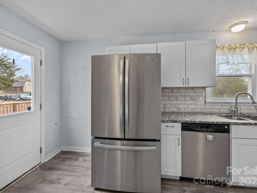 222 Saint Jill Circle, Statesville, NC 28625.  MLS# CAR4334143, YatesRealty ID 2259. 