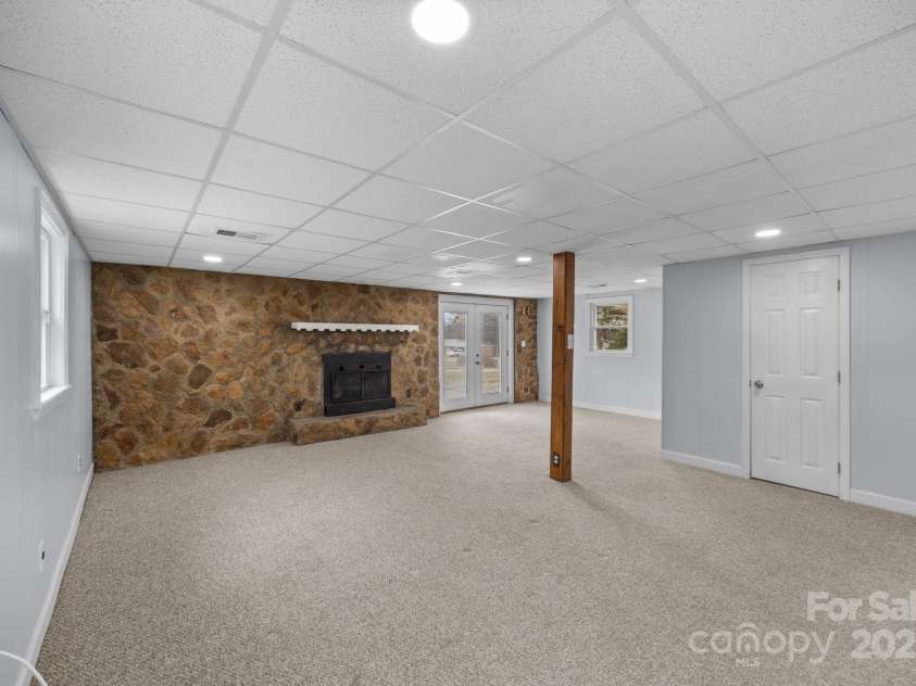 222 Saint Jill Circle, Statesville, NC 28625.  MLS# CAR4334143, YatesRealty ID 2259. 