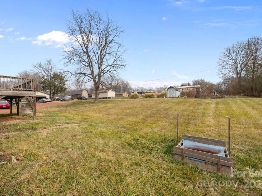 222 Saint Jill Circle, Statesville, NC 28625.  MLS# CAR4334143, YatesRealty ID 2259. 