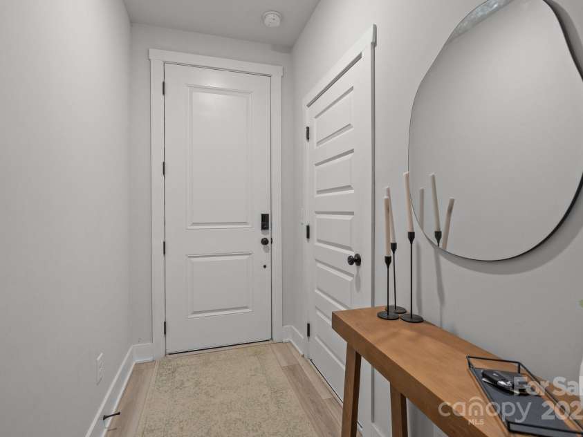 5006 Tiny Lane, Charlotte, NC 28203.  MLS# CAR4266727, YatesRealty ID 22590. 