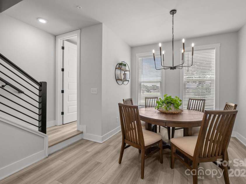 5006 Tiny Lane, Charlotte, NC 28203.  MLS# CAR4266727, YatesRealty ID 22590. 