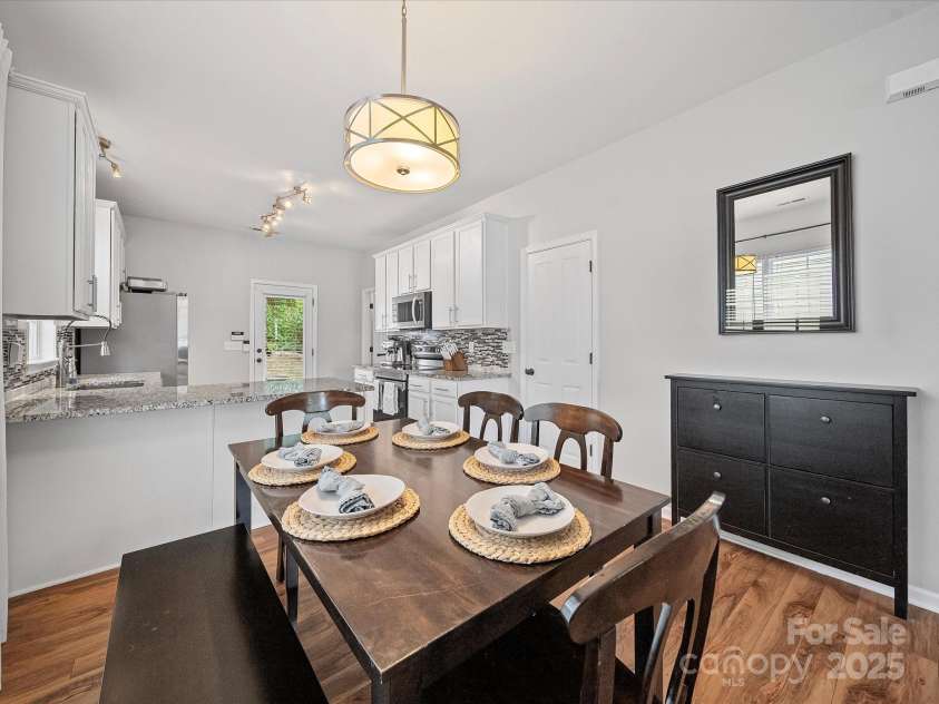 1228 Rising Oak Drive, Charlotte, NC 28206.  MLS# CAR4271821, YatesRealty ID 22591. 